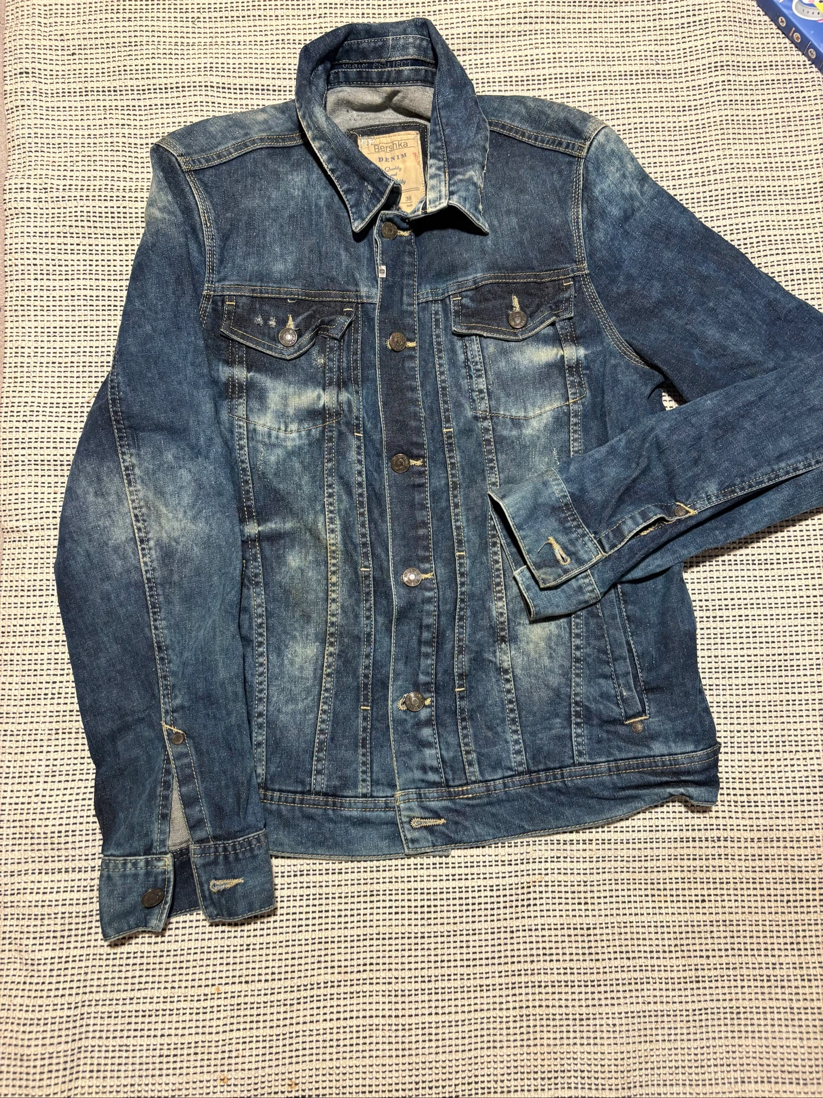 veste en jean bershka M 38 denim vestebazante veste vintage déchirée spijkerjas vestspijker – photo 2